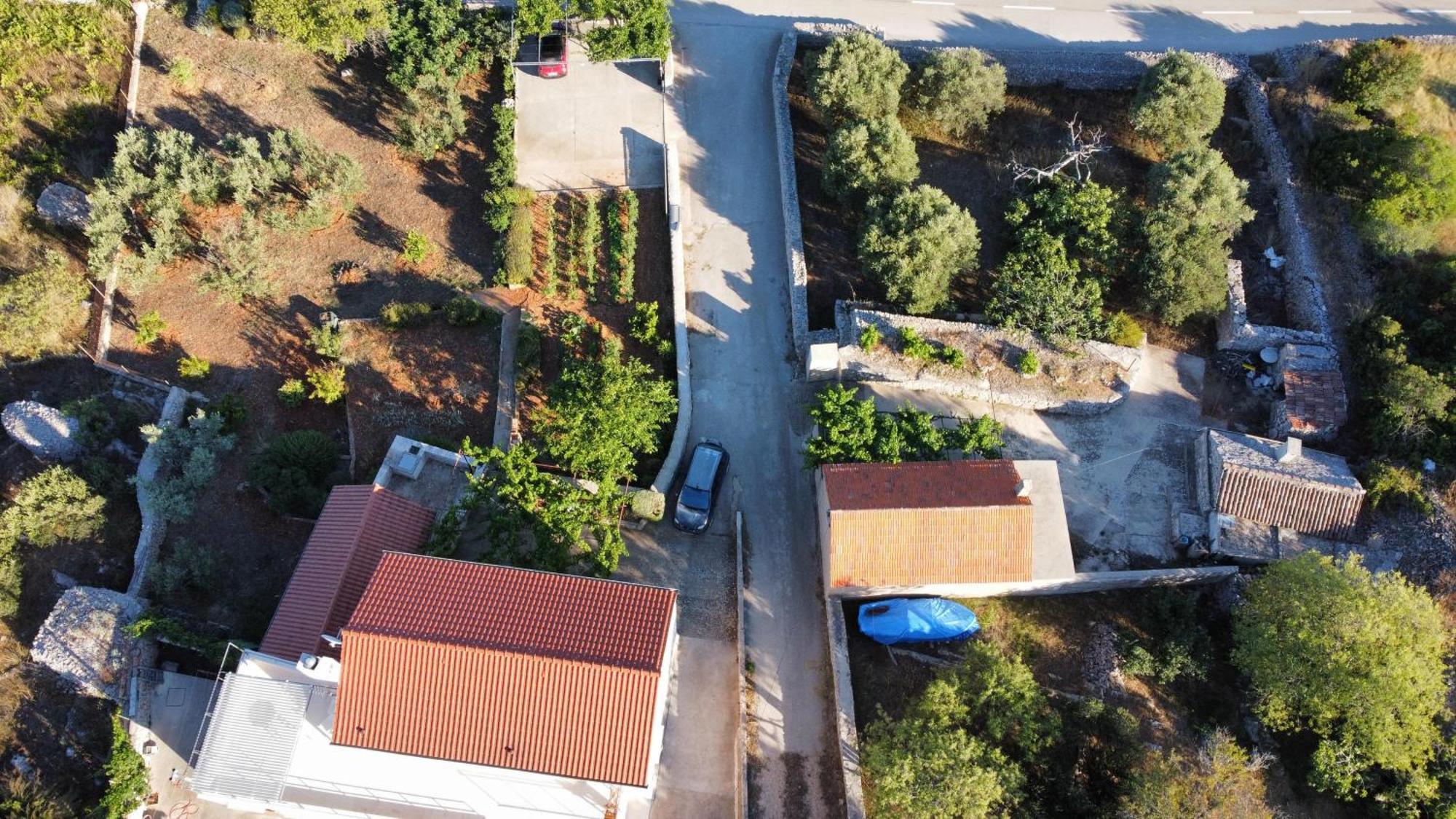 Betini Apartments - Authentic Island Escape Комижа Экстерьер фото